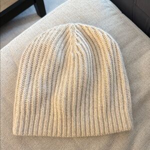 Club Monaco Cashmere Ribbed Beanie in Cream